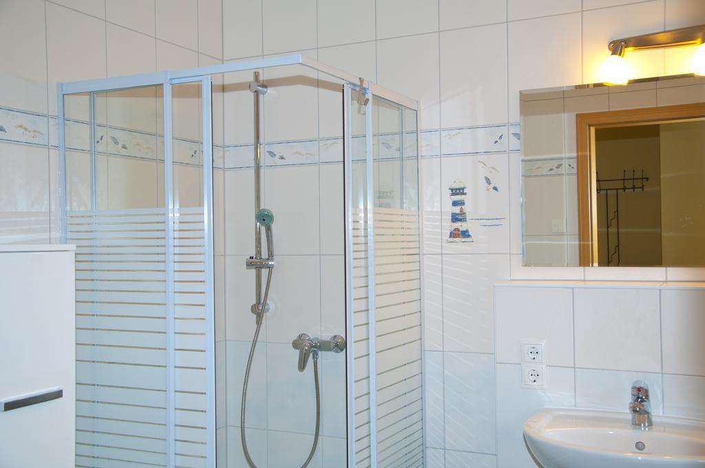 Duenenresidenz Glowe - Haus Luisa エクステリア 写真